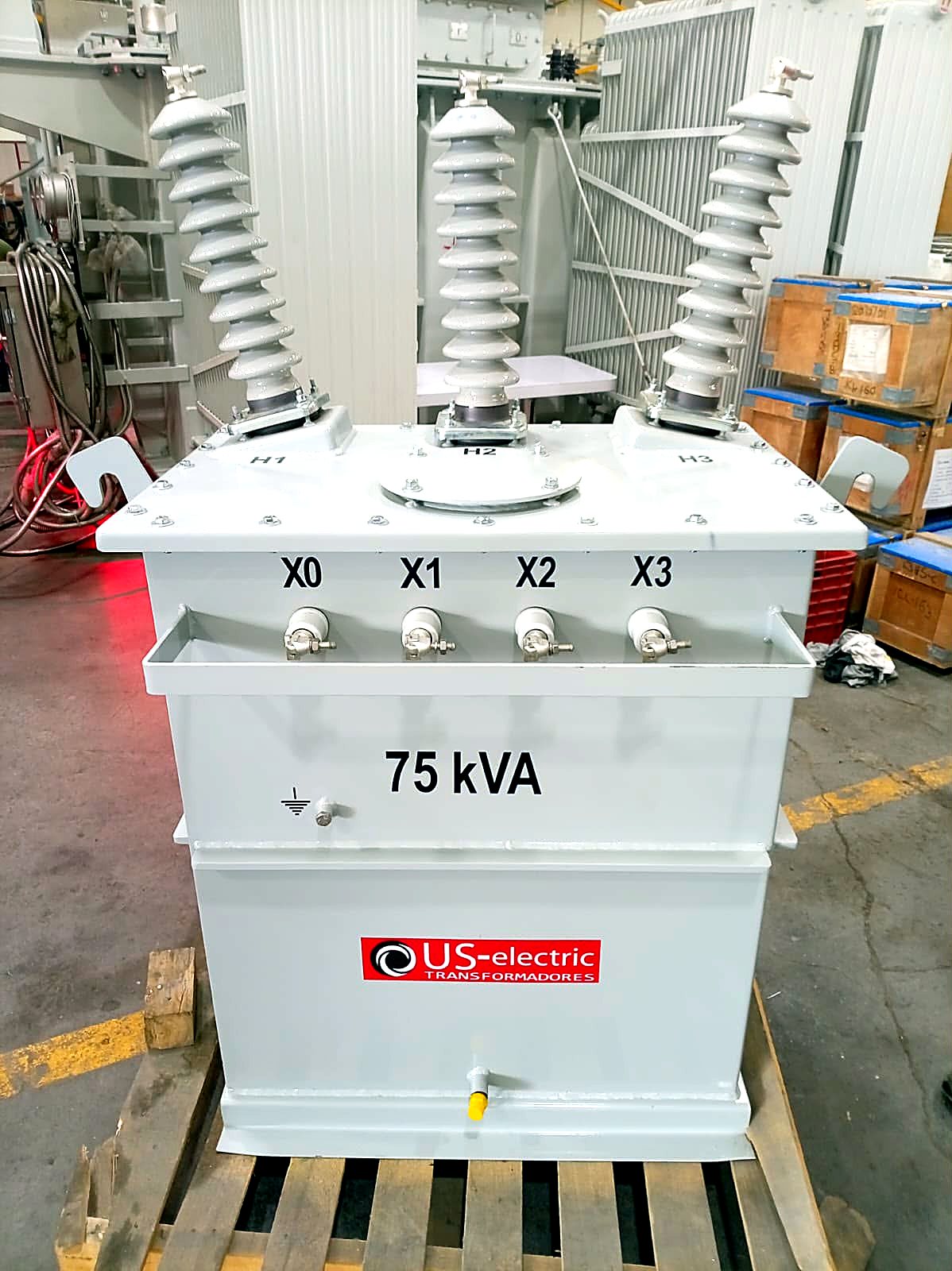 75 kVA Transformador Tipo Estación